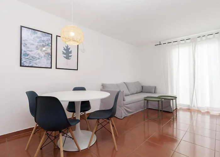 Apartments Mar De Tossa